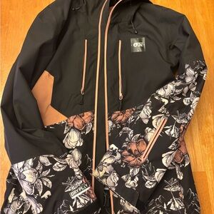 Women's Black and Tan Ski Jacket